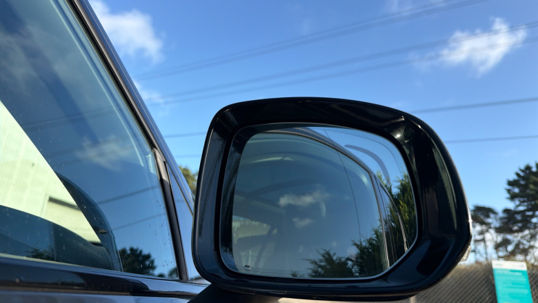 Volvo XC90 2.0 B5P Plus Edition Dark 5dr AWD Geartronic Petrol Estate